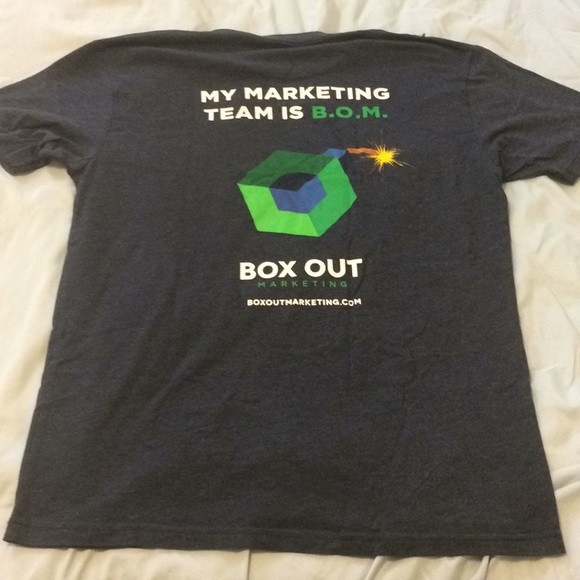 🌟FREE w/ Purchase🌟 Navy B.O.M. Tshirt - Picture 2 of 2